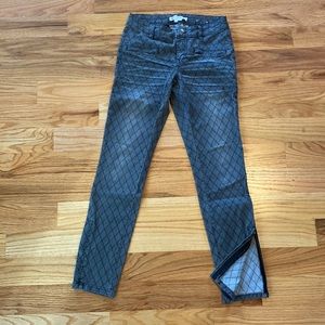 BCBG Denim. Grey. Size 25. Diamond stitched pattern.